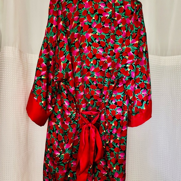 Victoria’s Secret One Size Robe - Picture 4 of 5